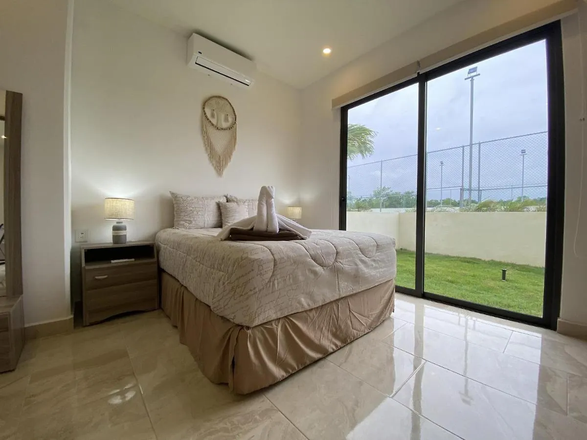 Valle Aurora بلايا ديل كارمن